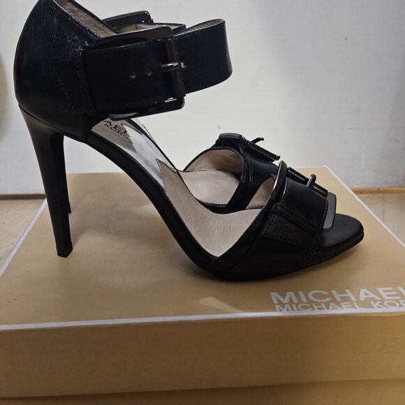 Michael Kors High heels ~ Faith 😍 - Picture 3 of 6